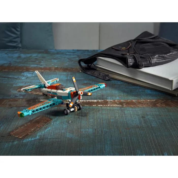 lego_gonochnyy_samolet_technic_42117_12