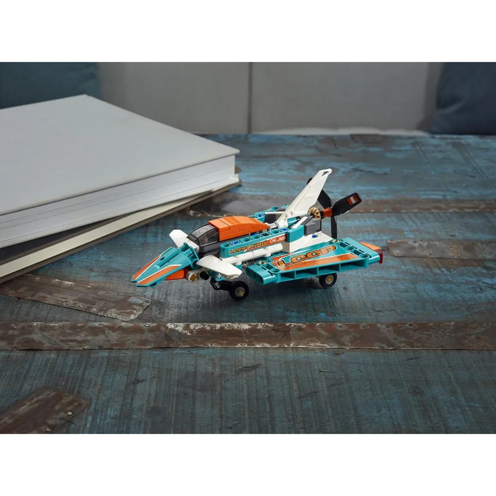 lego_gonochnyy_samolet_technic_42117_8