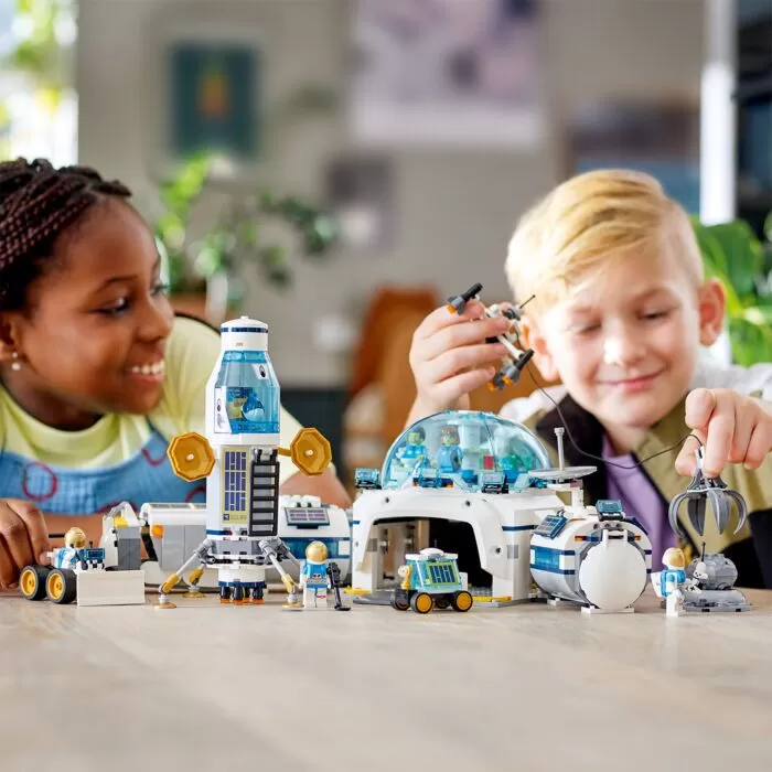 lego_lunnaya_nauchnayabaza_city_60350_2